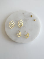 Ana Open Diamond Overlap Gold Studs