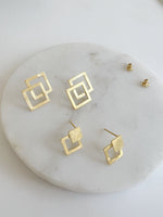 Ana Open Diamond Overlap Gold Studs