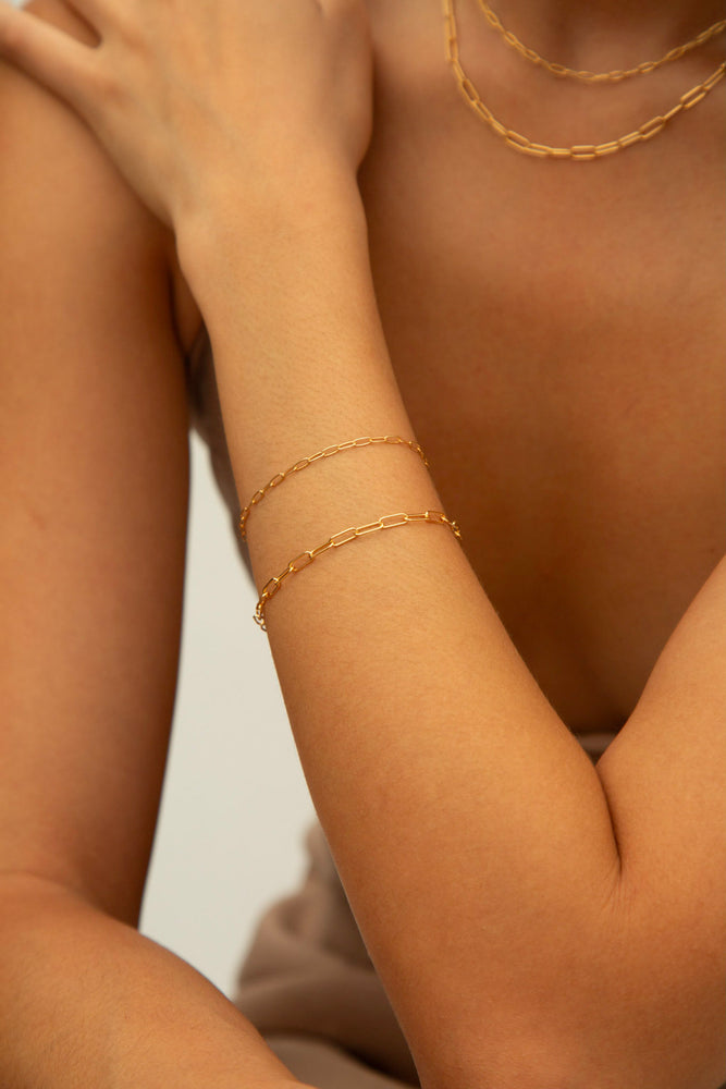 Fine Paperclip Bracelet - Gold Vermeil
