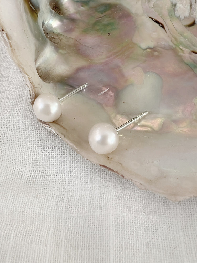 Pearl Studs