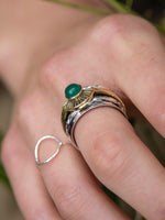 Radiant Sunburst Spinner Ring - Green Onyx