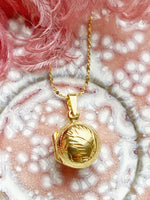 Rosa Locket