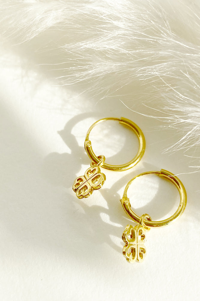 Clover Hoop Earrings in Silver – Amberta